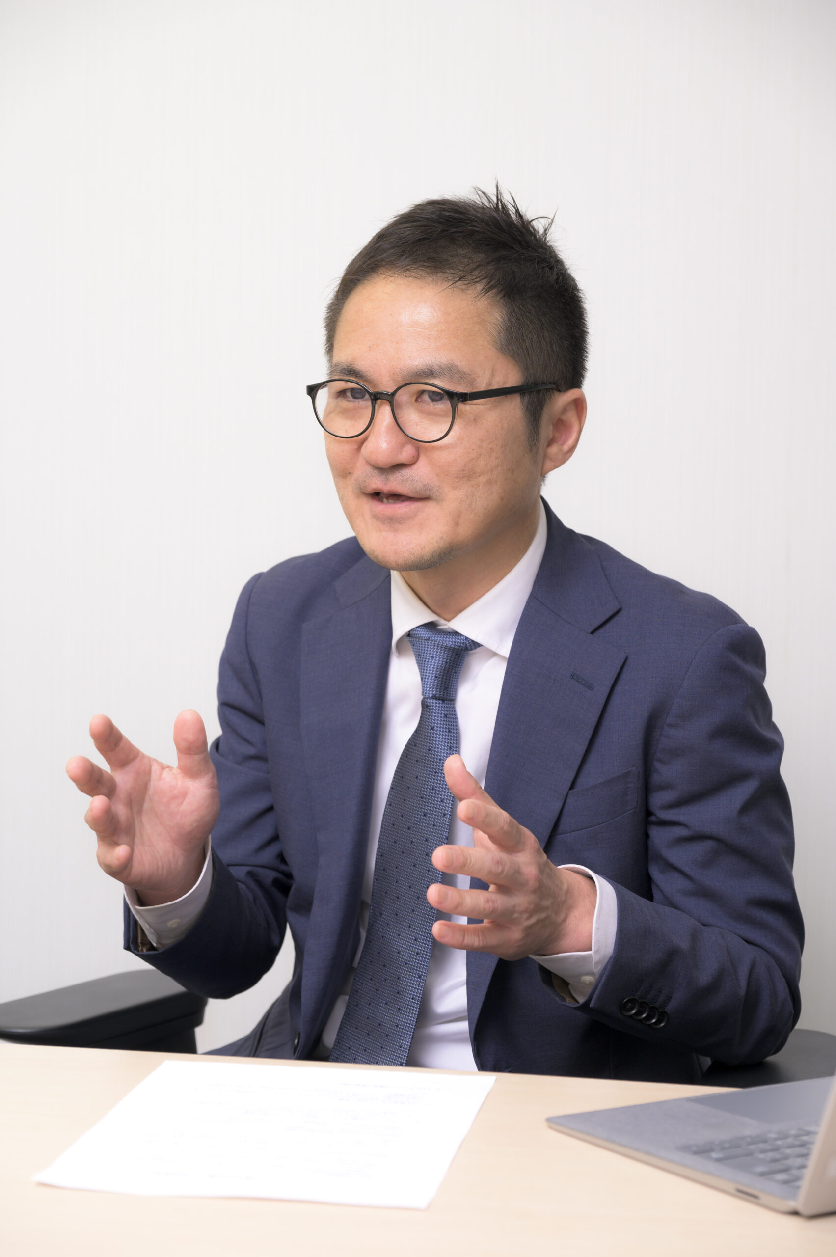 営業本部 専務取締役 引間 賢太 氏